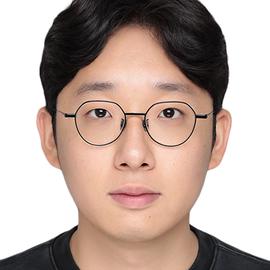 Junhyuck Lee